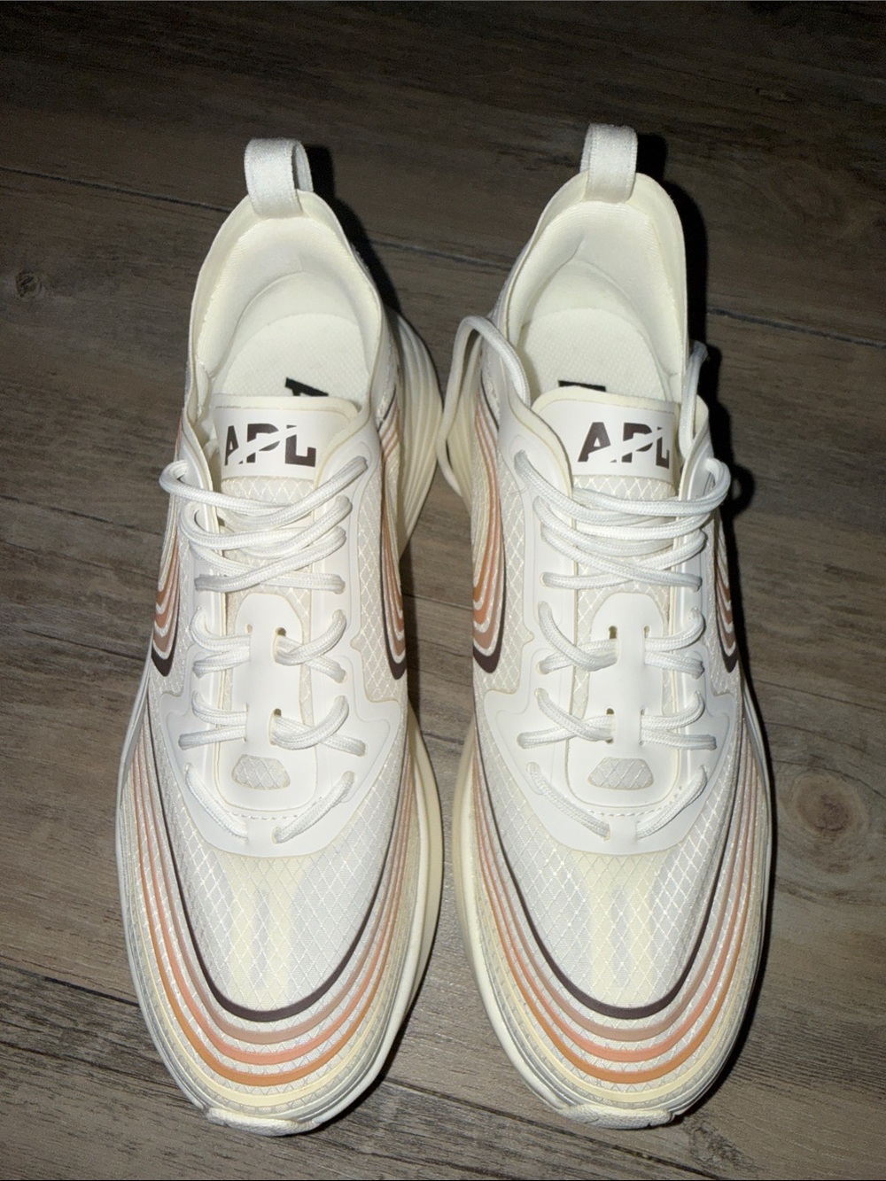 APL Women's Cream and Tan Wave-Detail Running Sneakers